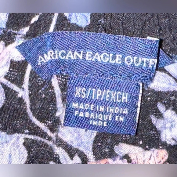 American Eagle Black Flowered Off the Shoulder Top - Picture 7 of 8